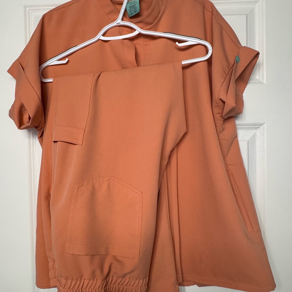 Women's XL scrubs